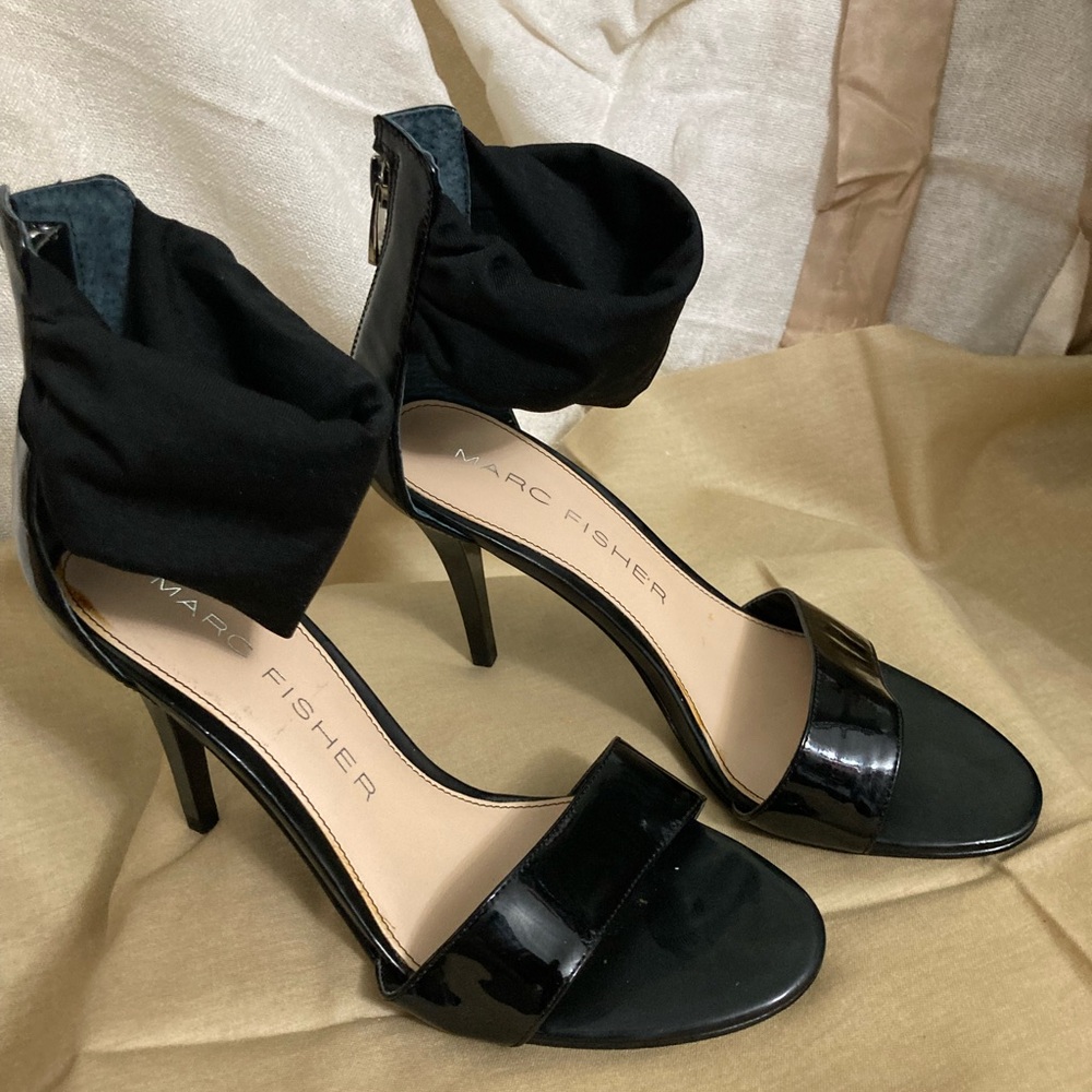 Women's MARC FISHER Ankle Wrap Open Toe Heels NWT